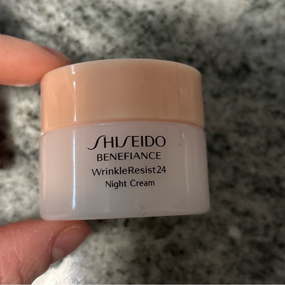 Shiseido Benefiance WrinkleResist24 Night Cream 1oz /30ml New without Box